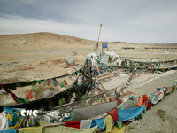 ����F·���@�ﴩԽ����ɽ��